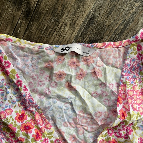 SO Fit and Flair Floral Cottagecore Dress With Slit Puff Sleeves Women’s Size S - Picture 9 of 14